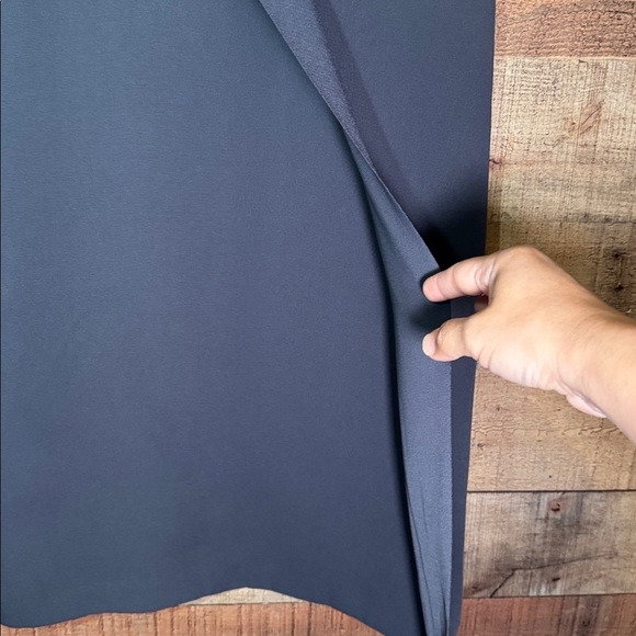 Vince. Sleeveless Shift Dress Raw Neckline Crossover size 0 Gray - Picture 4 of 10